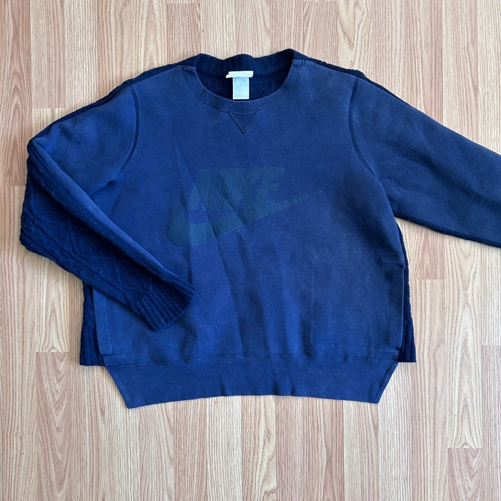 Nike Men's Navy Crewneck Sweater
